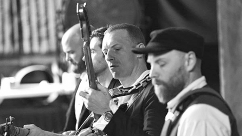 콜드플레이, 공연 중  "찰리 커크 가족에게 사랑 보내자"