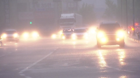 [날씨] 오늘까지 최고 100mm, 잦은 비에 \'가을 성큼\'…강릉 또 단비