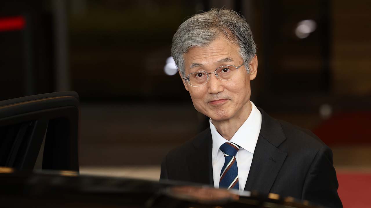 조희대 "한덕수와 만나 이재명 사건 논의한 바 없다"