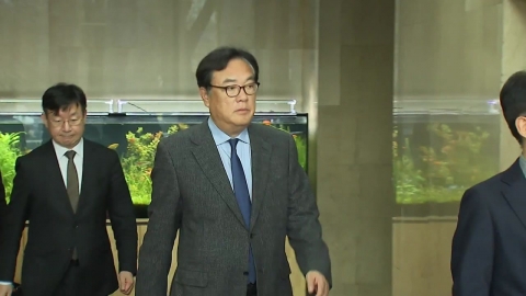  내란특검, 정진석 전 대통령실 비서실장 소환