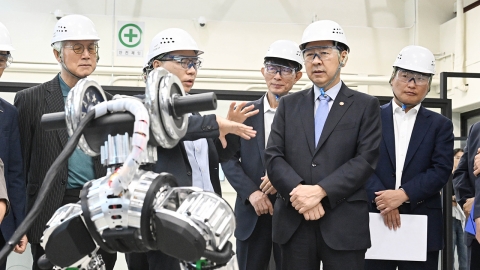 구윤철 "AI 기반 제조공정 혁신, 생존 필수전략"