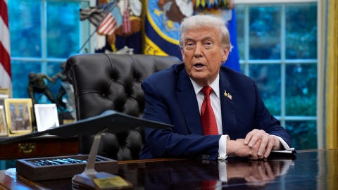 트럼프 "브랜드 의약품 100% 관세"...대형 트럭도 25%