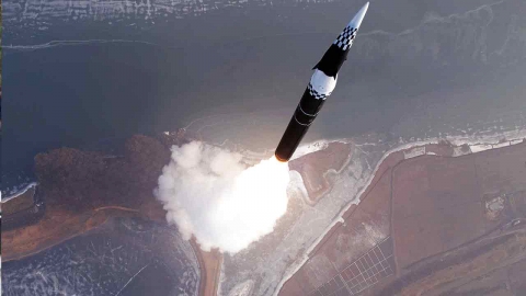 미 의회조사국 "러시아 협력에 북 탄도미사일 개발 노력 가속화"