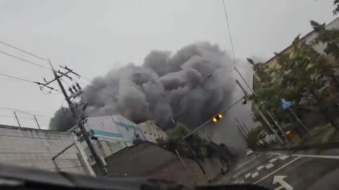 충남 정안면 사료 공장 화재…14명 자력 대피
