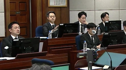 공판에 검은 넥타이…"파견검사 직관 필요" 진화
