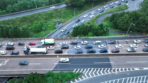 고속도로 상·하행 정체...서울↔부산 9시간 10분