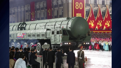  북한 열병식에 새 ICBM 화성-20형 등장..."최강 핵전략무기체계"