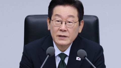 이 대통령 "낮은 자세로 국회 국정감사에 적극 임해달라"