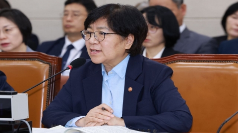 "위고비, 투약 금지된 12살 미만·임신부도 처방"...정은경 "조정 방안 강구"