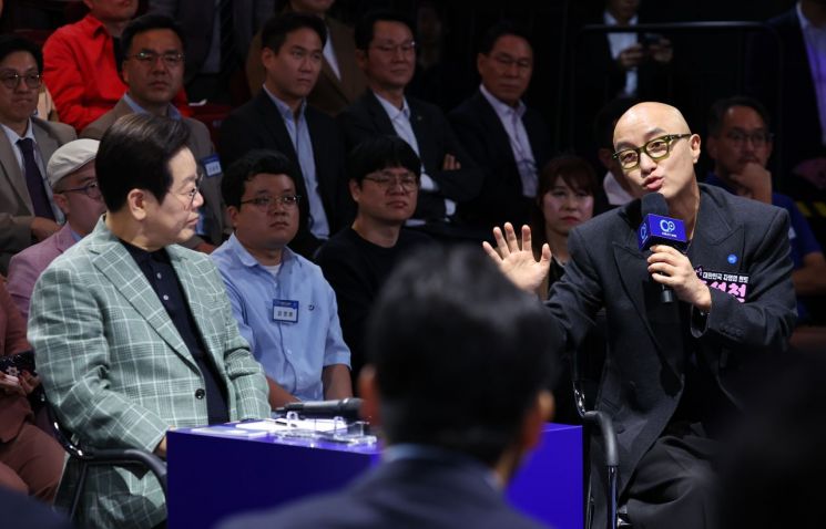 "지자체 벽화, 출렁다리 그만" 홍석천 작심발언...李대통령 반응은