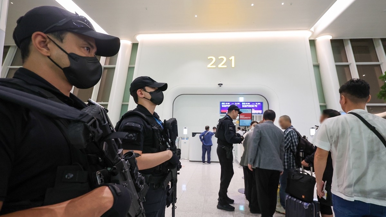 30대 이어 또 캄보디아 출국 20대 제지..."출국 목적 함구중"