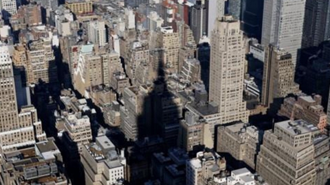 미국 중소형은행 부실 대출 우려...'거품 논란' 뉴욕증시에 부담