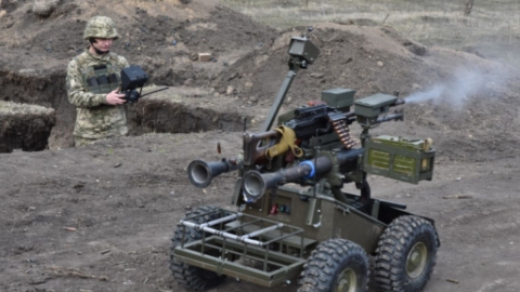 로봇이 항복 받아내...우크라전 바꾸는 지상 드론