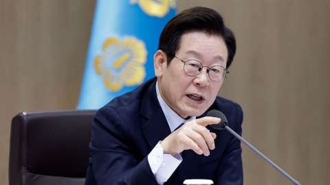 이 대통령 "투기수요 철저히 억제…가용 정책수단 집중 투입"