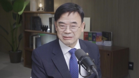 "돈 모아 집값 떨어지면 집 사라"던 국토부 차관, 갭투자 논란