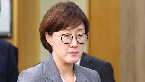 김현지 재소환된 법사위…"영화 아수라" vs "가짜 뉴스"