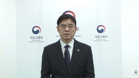 이상경 면직안 하루 만에 재가…부동산 공방은 계속