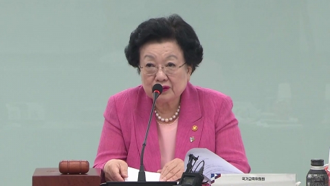  특검, '매관매직 의혹' 이배용 관련 한지살리기재단 압수수색