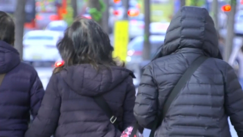 [날씨] 낮에도 찬 바람 \'쌩쌩\'…내일 아침 추위 절정
