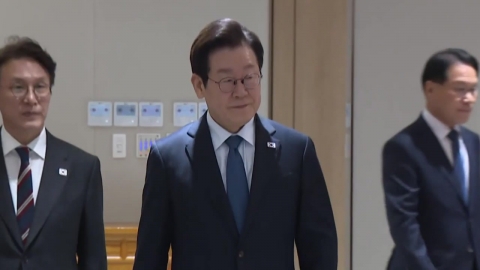 다시 띄운 '재판 중지법'…"공모 냄새" vs "위인설법 끝판왕" 