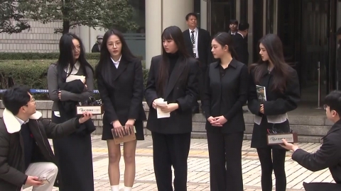 [속보] 뉴진스, 전속계약 분쟁 1심 패소…법원 "계약 유효"