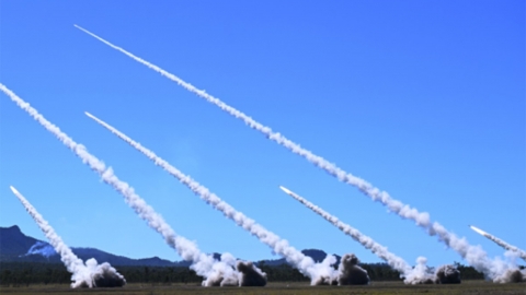 한국 방산 부러웠나...미, 무기수출 속도 낸다