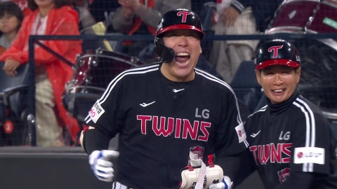 \'김현수, 9회 역전 결승타\' LG, 1승 남았다