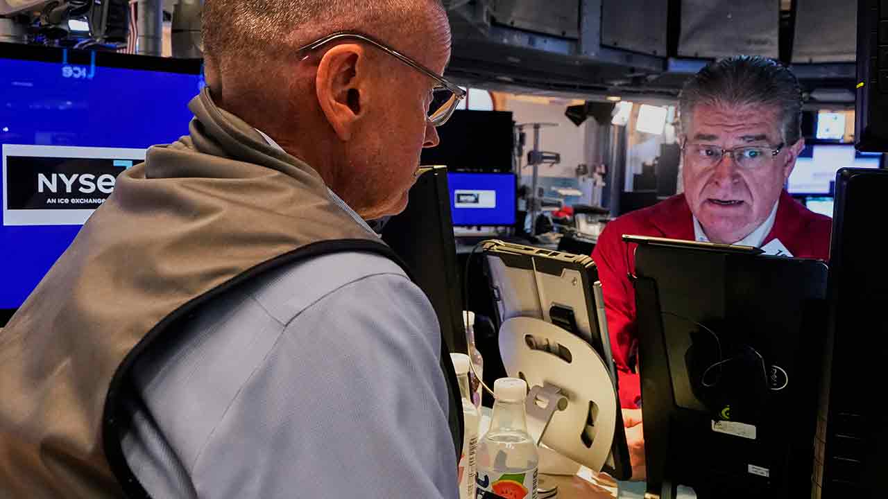 뉴욕 증시, 파월 "12월 금리 미정" 발언에 혼조 출발