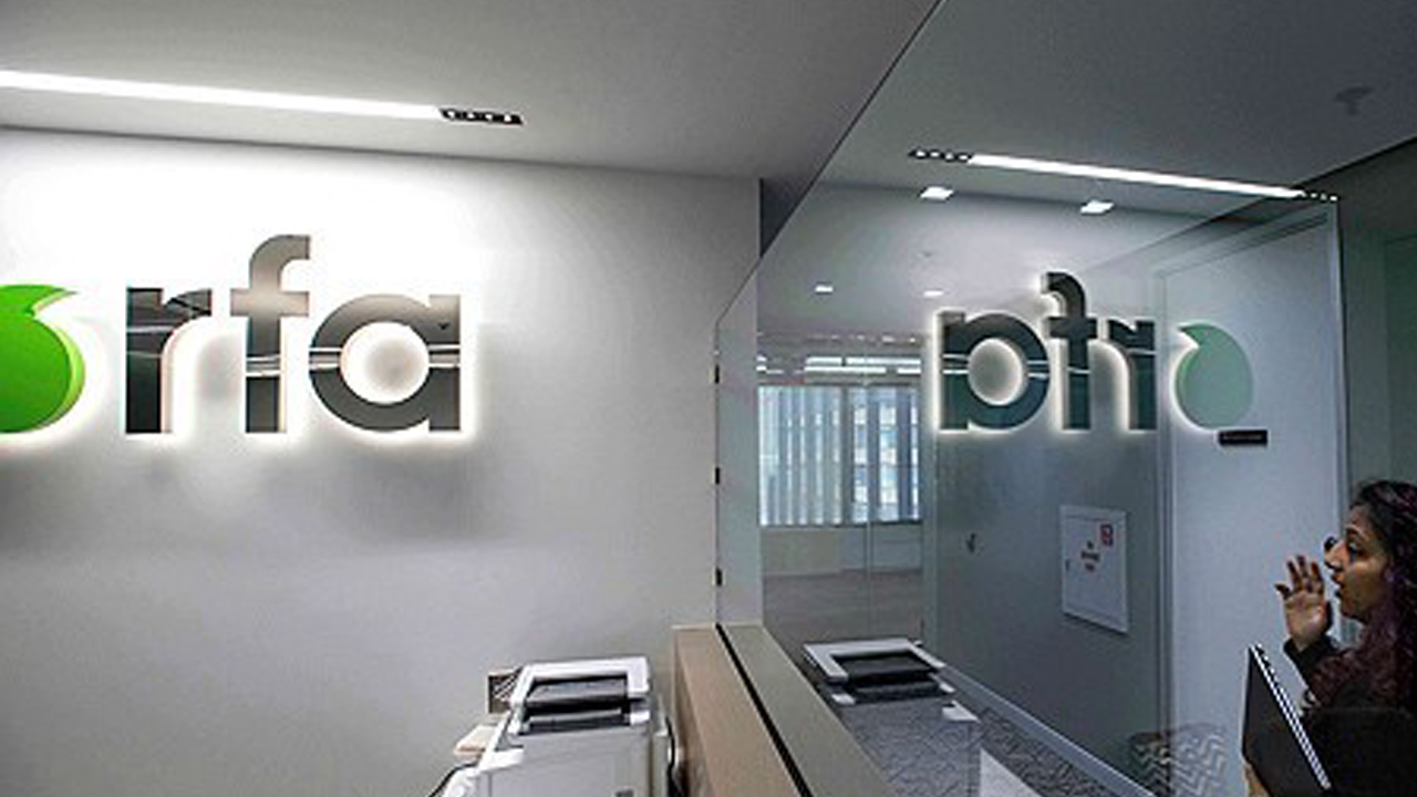 '트럼프 눈엣가시' 자유아시아방송, 재정난에 결국 뉴스 중단