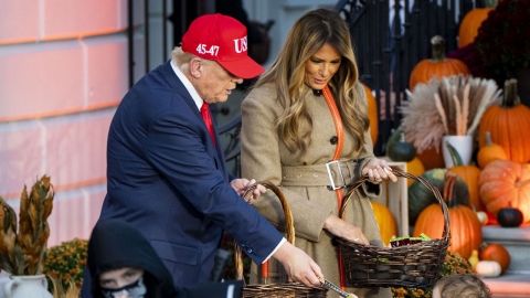 APEC 건너뛰고 \'핼러윈\' 간 트럼프…"시진핑으로 관심 집중"