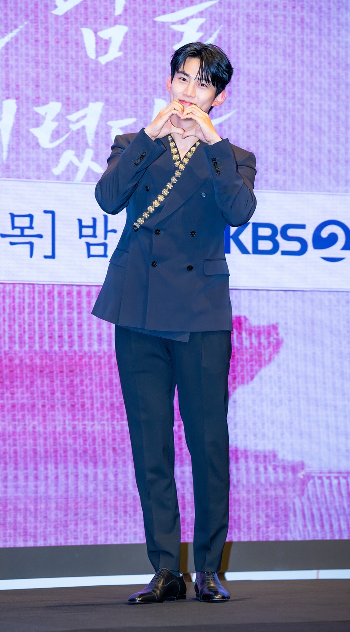 옥택연, 내년 봄 결혼…"오랜 기간 믿어준 한 사람과 평생 함께 하기로"