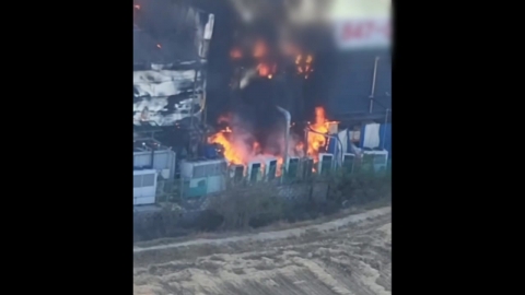 경기 양주 삼숭동 식자재 마트 큰불…1시간 15분 만에 초진