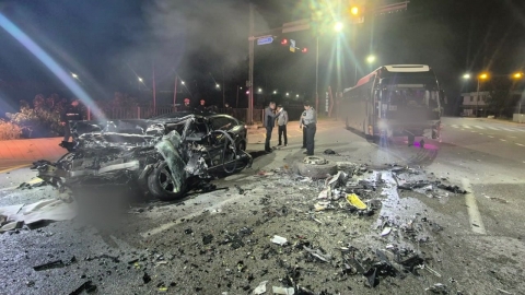 승용차·버스 정면 충돌...휴가 나온 군인 등 2명 사상