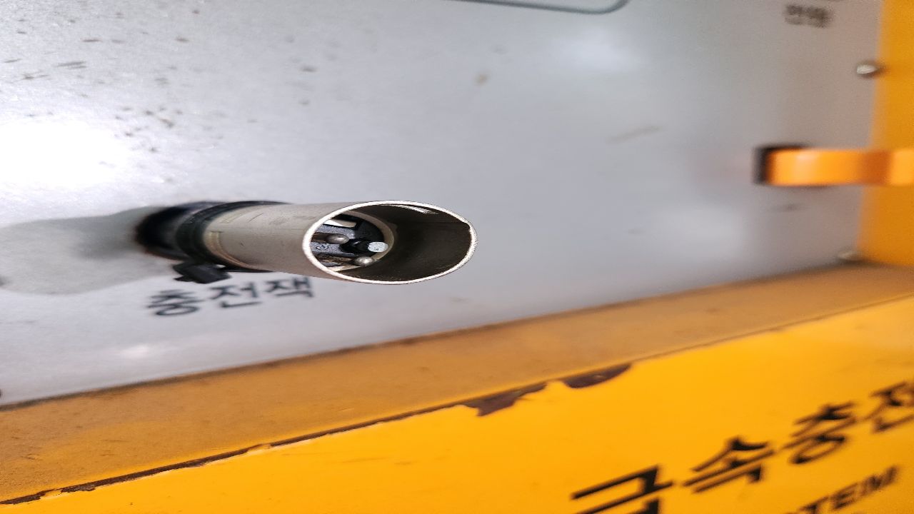 전동휠체어 충전기 40% 안전 미흡...전선 노출·단자 훼손 다수