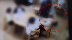 [단독] 6살 이마 밀고 넘어뜨린 유치원 교사...아동학대 조사
