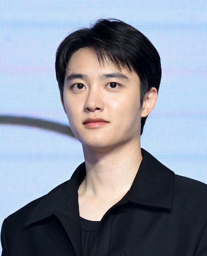 도경수, 블리츠웨이 전속계약…"연기와 음악, 그룹 활동 모두 지원"