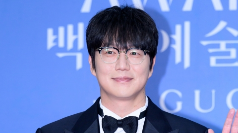 "성시경 전 매니저, 티켓 빼돌려 아내 통장으로"… 내부 폭로 등장 