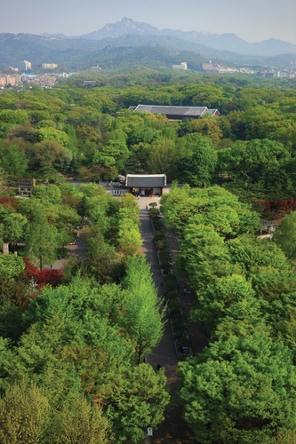 종묘 앞 142m 초고층 빌딩 논란에...오세훈 "그늘 안 생겨"