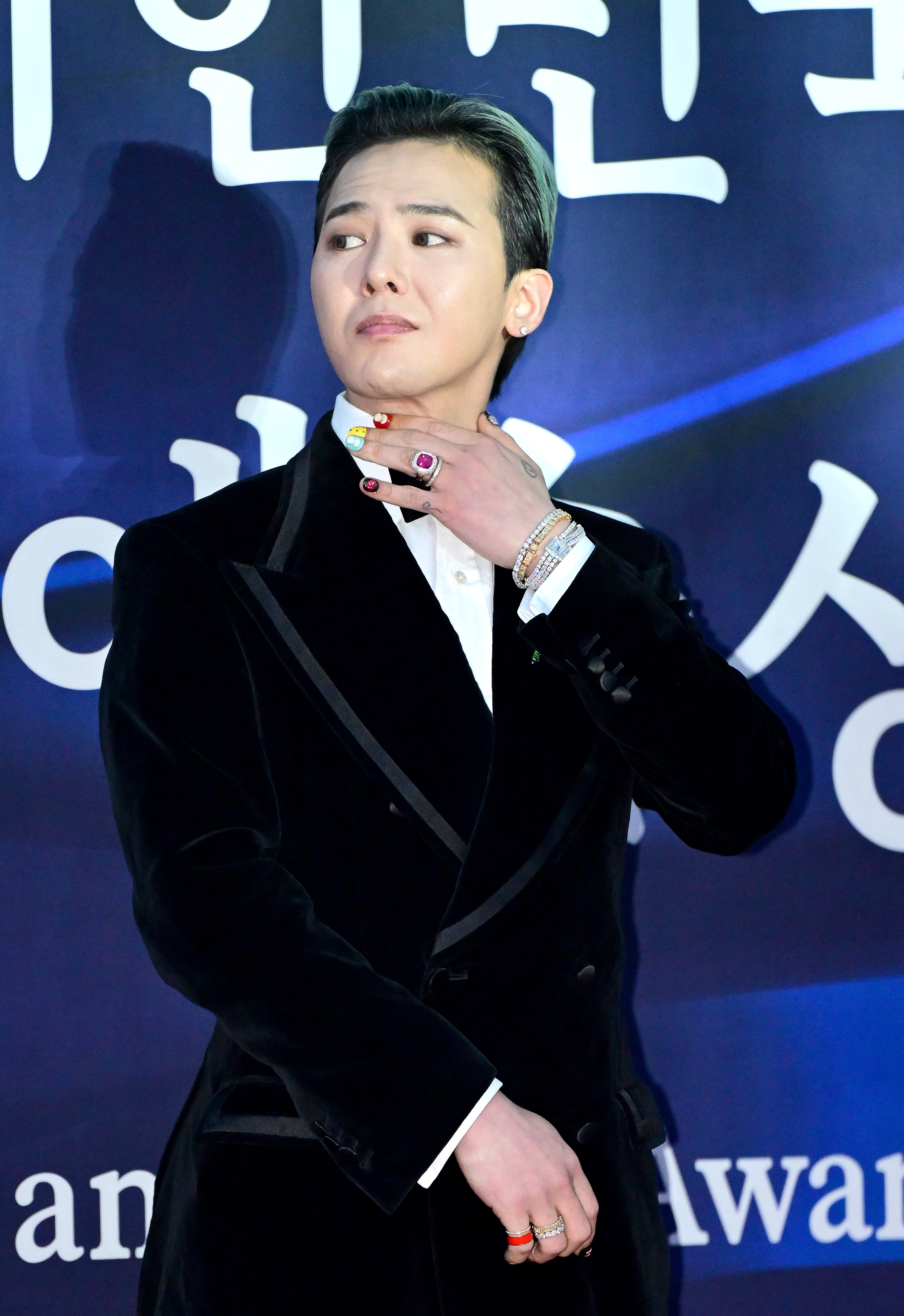 지드래곤 "마약 누명, 허탈했다…'파워'로 미디어 풍자"