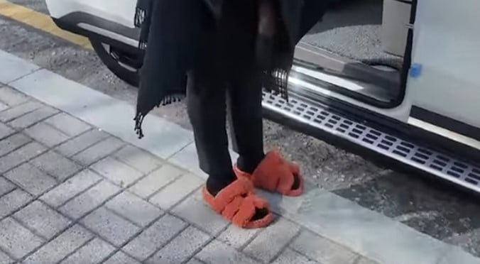 이수지, '대치맘' 겨울 패션 또 공개…이번엔 어떤 명품?