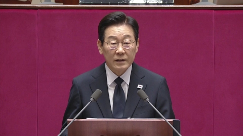 APEC에 대통령 지지율 \'껑충\'…한 달 반 만에 다시 60%대