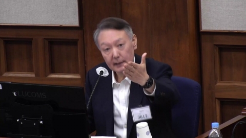 '재판 출석·일부 인정' 전략 바꾼 윤 부부…배경은?