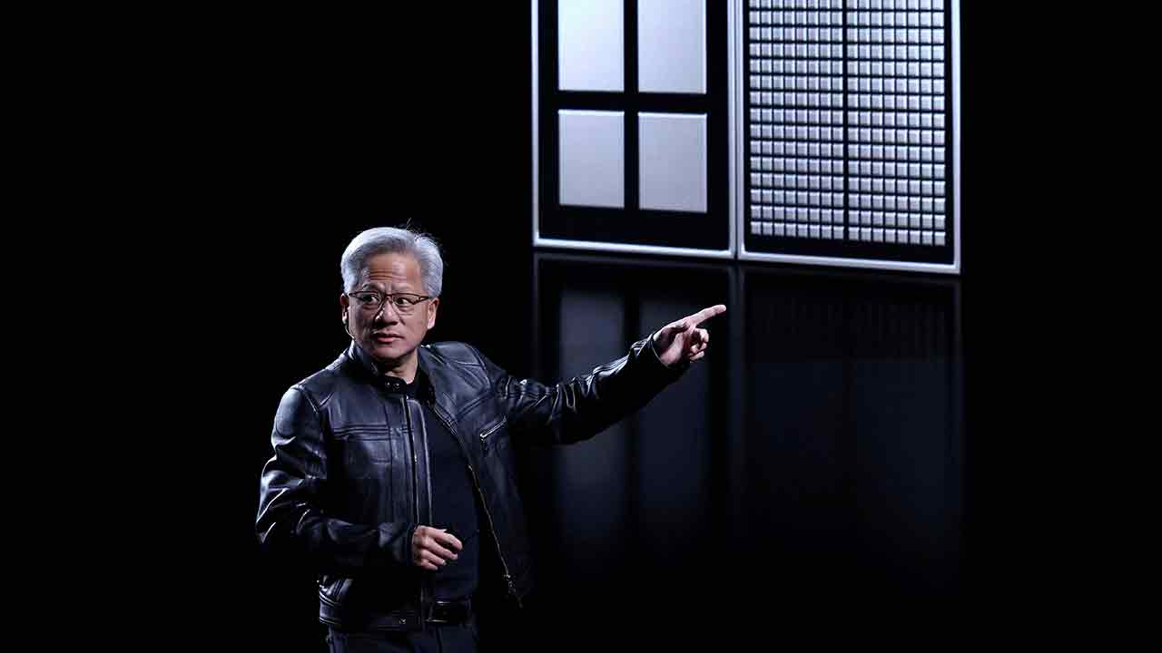 젠슨 황 "하이닉스·삼성에서 최첨단 칩 샘플 받아"