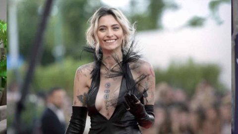 마이클 잭슨 딸 "마약이 내 인생 망쳐...코에 구멍 뚫렸다"