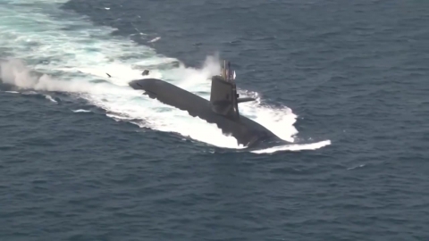 일 방위상 "일 핵잠 논의 당연"…비핵3원칙 재검토 시동?