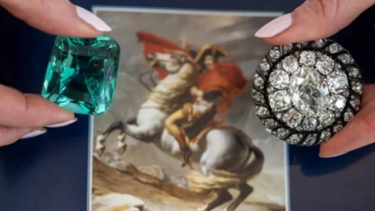 워털루 전쟁서 잃어버린 나폴레옹 다이아 브로치 '수십억 낙찰'