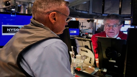 뉴욕 증시, 셧다운 해제됐지만 금리 인하 기대감 내려가며 동반 하락 출발