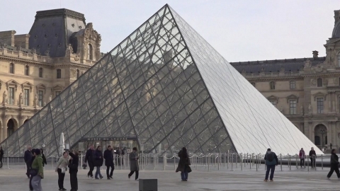 도난당한 루브르 보석들 어디에?…"암시장 거래 가능성"