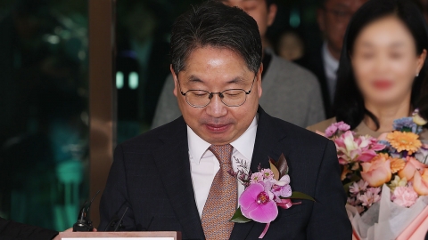 노만석 퇴임..."검사 징계 논의 멈춰달라" [앵커리포트]