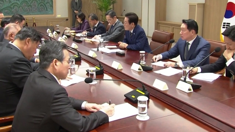 이 대통령 "방어 아주 잘했다…기업활동 장애 최소화 총력"